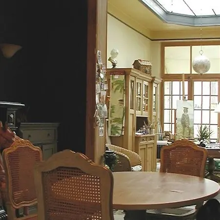 Chambres Avec Vue Bed & Breakfast Charleroi